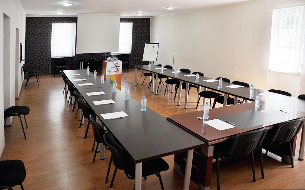 Athletics Hotel Tbilissi Extérieur photo