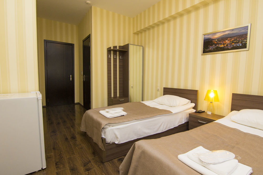 Athletics Hotel Tbilissi Extérieur photo