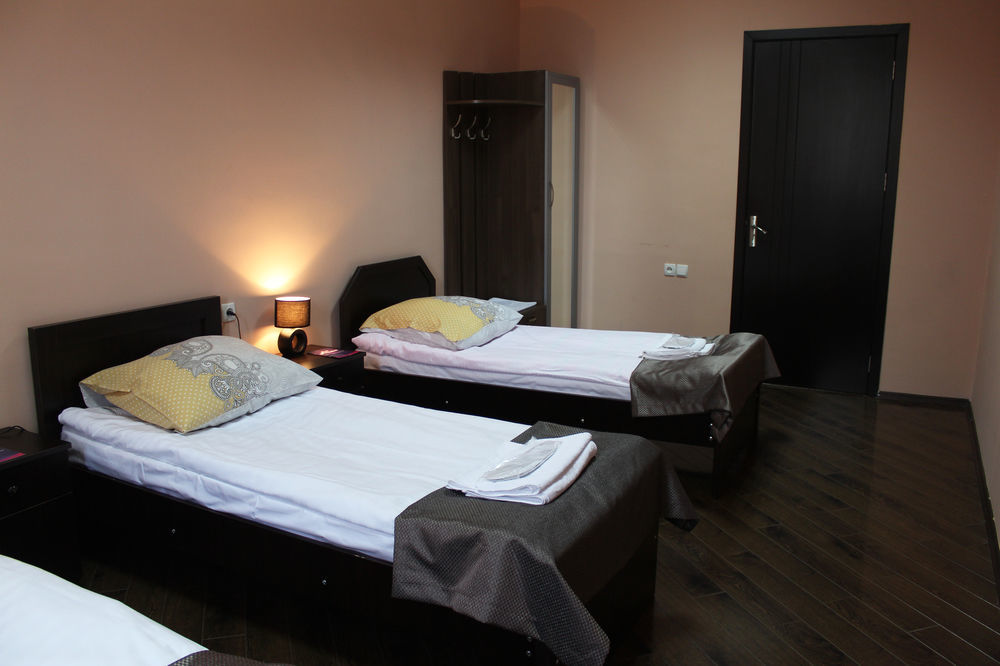 Athletics Hotel Tbilissi Extérieur photo