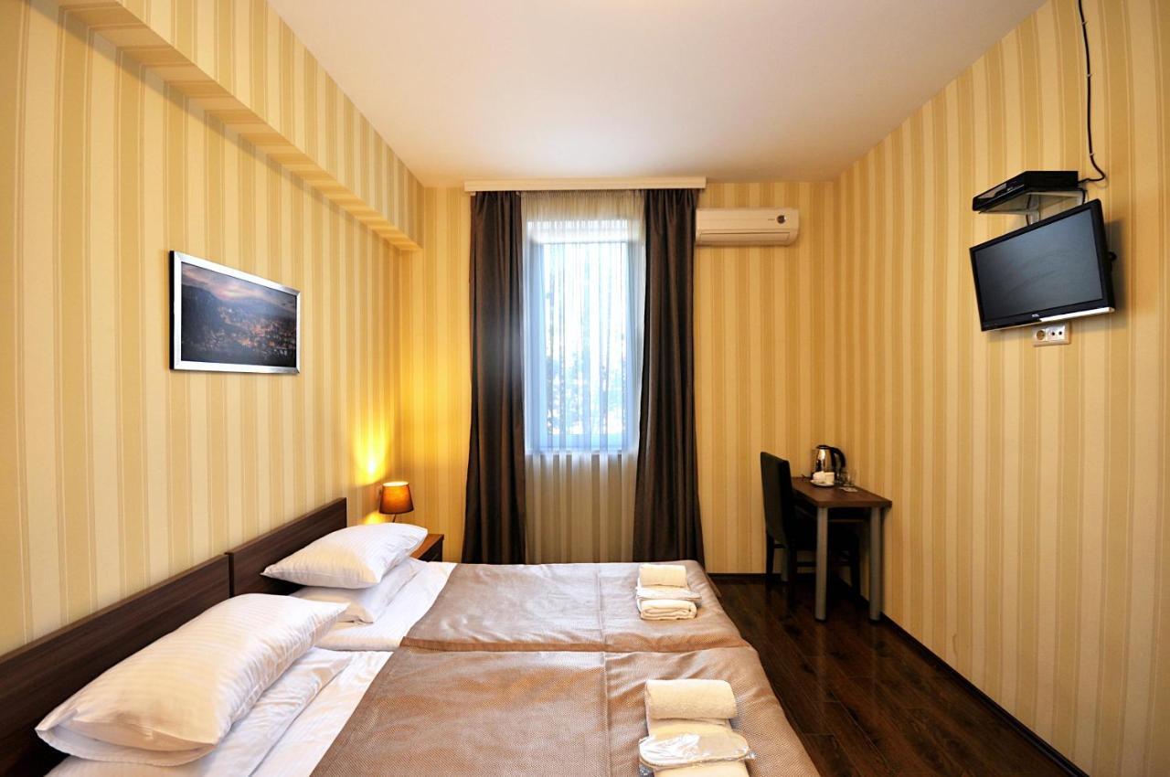 Athletics Hotel Tbilissi Extérieur photo