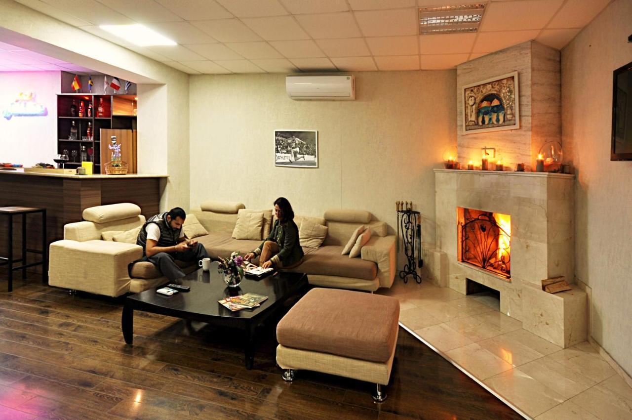 Athletics Hotel Tbilissi Extérieur photo
